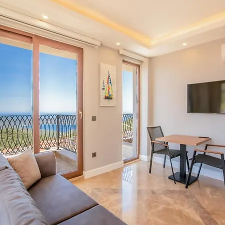 Apartamento Luxury Flat W Jacuzzi And Amazing Sea View In *