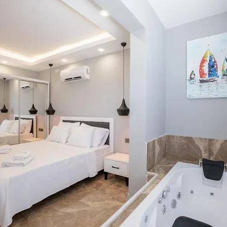 Luxury Flat W Jacuzzi And Amazing Sea View In Kaş